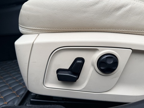 3.0D V6 Saloon 4dr Diesel ZF Euro 5 (s/s) (275 ps)