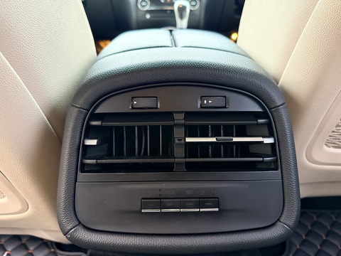 3.0D V6 Saloon 4dr Diesel ZF Euro 5 (s/s) (275 ps)