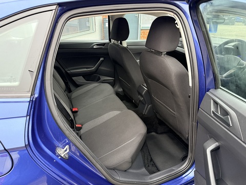 1.0 TSI Life SUV 5dr Petrol Manual Euro 6 (s/s) (95 ps)