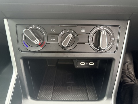 1.0 TSI Life SUV 5dr Petrol Manual Euro 6 (s/s) (95 ps)