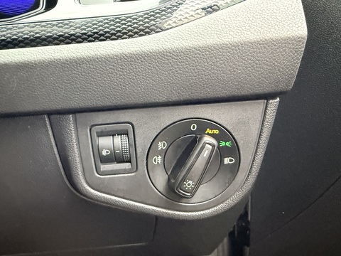 1.0 TSI Life SUV 5dr Petrol Manual Euro 6 (s/s) (95 ps)