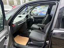 Vauxhall Meriva i Design 