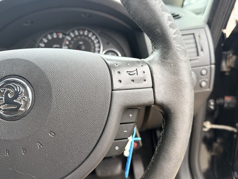 1.8i 16v Design MPV 5dr Petrol Easytronic (187 g/km, 123 bhp)