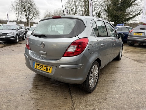 1.2 16V Excite Hatchback 5dr Petrol Manual Euro 5 (A/C) (85 ps)