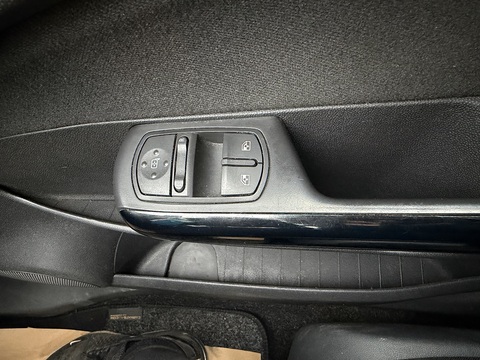 1.2 16V Excite Hatchback 5dr Petrol Manual Euro 5 (A/C) (85 ps)