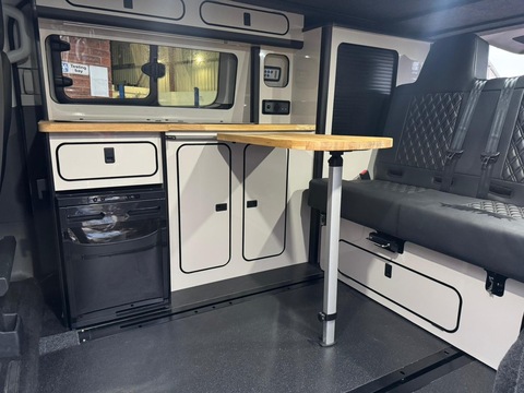 2.0 310 EcoBlue Titanium Minibus Double Cab 5dr Diesel Manual L1 Euro 6 (s/s) (130 ps)