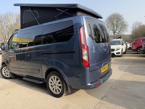 2.0 310 EcoBlue Titanium Minibus Double Cab 5dr Diesel Manual L1 Euro 6 (s/s) (130 ps)