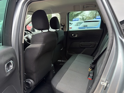 1.2 PureTech Feel SUV 5dr Petrol Manual Euro 6 (82 ps)