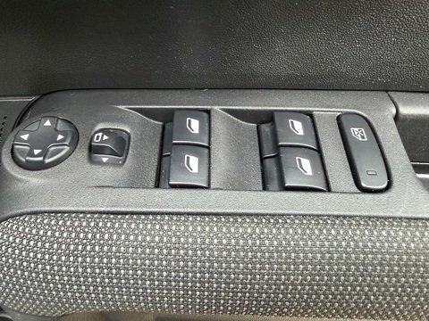 1.2 PureTech Feel SUV 5dr Petrol Manual Euro 6 (82 ps)