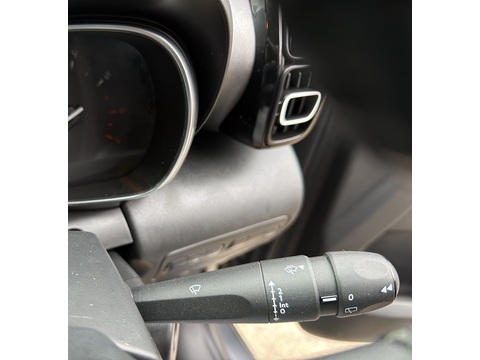 1.2 PureTech Feel SUV 5dr Petrol Manual Euro 6 (82 ps)