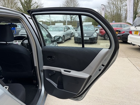 1.3 Zinc Hatchback 5dr Petrol Multimode (136 g/km, 85 bhp)