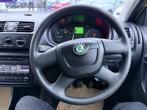 1.2 TSI SE Hatchback 5dr Petrol Manual Euro 5 (86 ps)