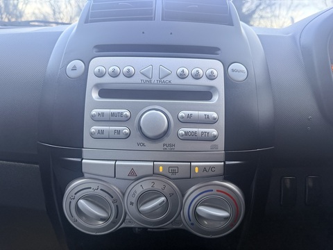1.3 Xtra Hatchback 5dr Petrol Manual (137 g/km, 86 bhp)
