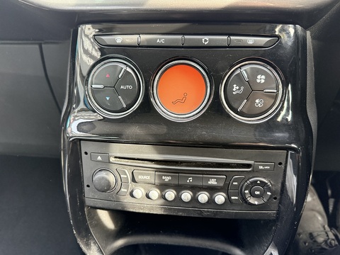 1.6 HDi Exclusive Hatchback 5dr Diesel Manual Euro 4 (90 ps)