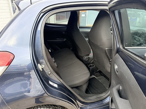 1.2 VTi PureTech Allure Hatchback 5dr Petrol Manual Euro 5 (82 ps)