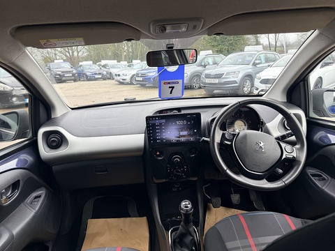 1.2 VTi PureTech Allure Hatchback 5dr Petrol Manual Euro 5 (82 ps)