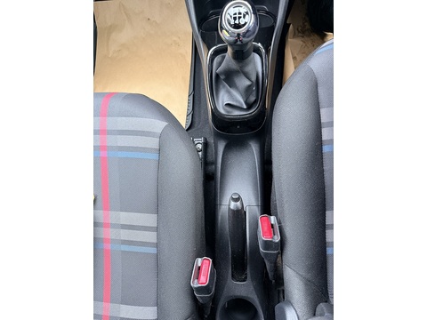 1.2 VTi PureTech Allure Hatchback 5dr Petrol Manual Euro 5 (82 ps)