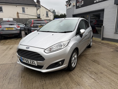 1.5 TDCi ECOnetic Titanium Hatchback 5dr Diesel Manual Euro 6 (s/s) (95 ps)