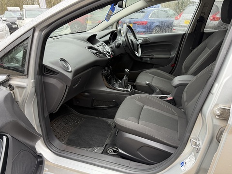 1.5 TDCi ECOnetic Titanium Hatchback 5dr Diesel Manual Euro 6 (s/s) (95 ps)