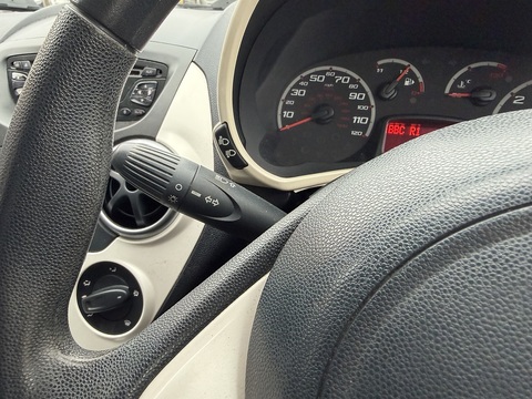 Zetec Hatchback 1.2 Manual Petrol
