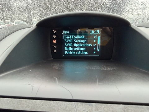 1.0T EcoBoost Zetec Hatchback 3dr Petrol Manual Euro 5 (s/s) (100 ps)