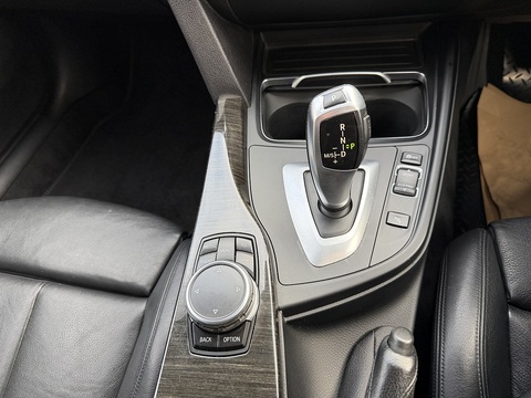 2.0 420d Luxury Hatchback 5dr Diesel Auto Euro 6 (s/s) (190 ps)