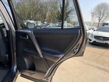 Toyota RAV4 11 SERVICES D-4D Icon 