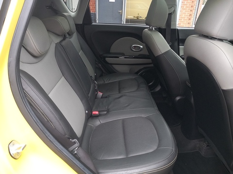 1.6 CRDi Maxx SUV 5dr Diesel Manual Euro 5 (126 bhp)