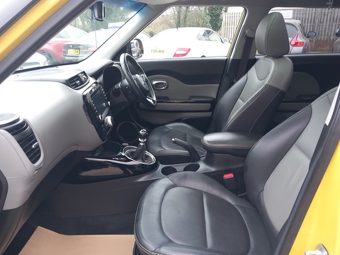 1.6 CRDi Maxx SUV 5dr Diesel Manual Euro 5 (126 bhp)