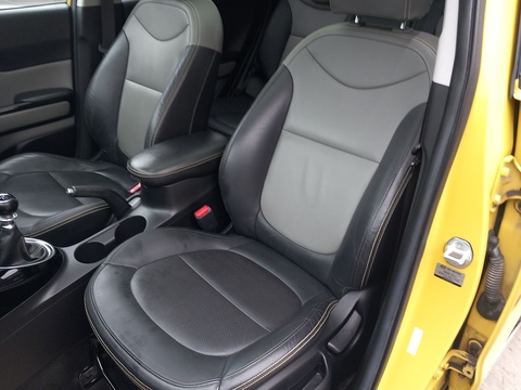 1.6 CRDi Maxx SUV 5dr Diesel Manual Euro 5 (126 bhp)