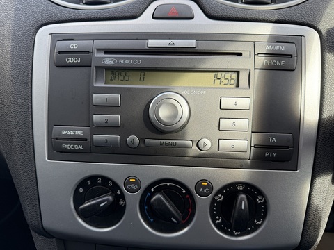 TDCi Zetec Hatchback 1.6 Manual Diesel