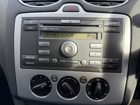 TDCi Zetec Hatchback 1.6 Manual Diesel