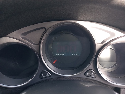 1.6 BlueHDi Feel Hatchback 5dr Diesel Manual Euro 6 (100 ps)