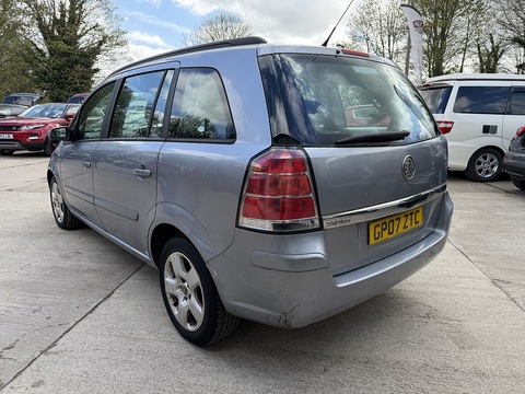 1.6 Club MPV 5dr Petrol Manual Euro 4 (105 ps)