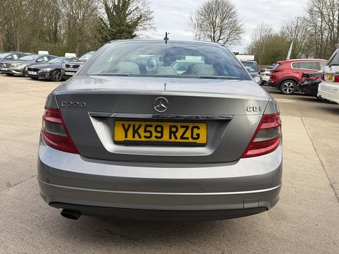 2.1 C220 CDI Sport Saloon 4dr Diesel Auto Euro 4 (170 ps)
