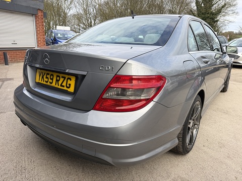2.1 C220 CDI Sport Saloon 4dr Diesel Auto Euro 4 (170 ps)