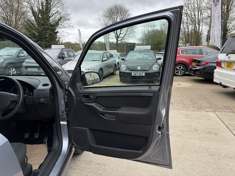 1.3 CDTi 16v Energy MPV 5dr Diesel Manual (135 g/km, 74 bhp)