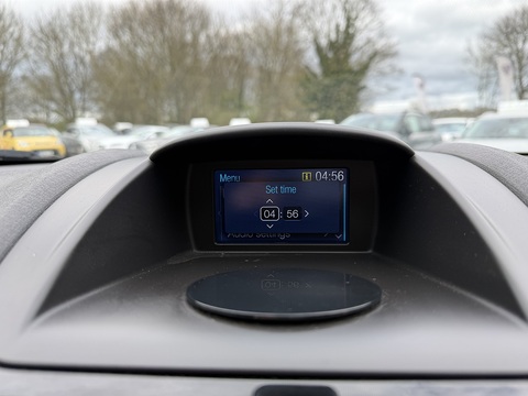 1.0T EcoBoost Titanium Hatchback 5dr Petrol Manual Euro 5 (s/s) (125 ps)
