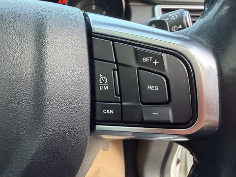 2.2 SD4 SE Tech SUV 5dr Diesel Auto 4WD Euro 5 (s/s) (190 ps)