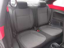 Volkswagen Beetle AUTO TDI BlueMotion Tech Design 