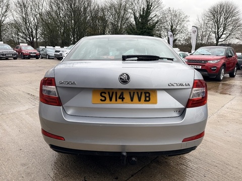 2.0 TDI SE Hatchback 5dr Diesel Manual Euro 5 (s/s) (150 ps)