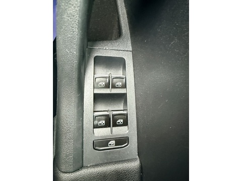 2.0 TDI SE Hatchback 5dr Diesel Manual Euro 5 (s/s) (150 ps)