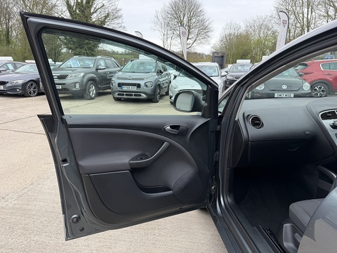 1.6 TDI Ecomotive CR SE Copa MPV 5dr Diesel Manual Euro 5 (s/s) (105 ps)