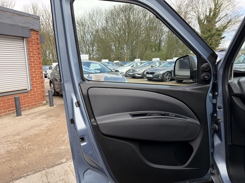 1.4 Pop MPV 5dr Petrol Manual Euro 6 (s/s) (95 bhp)