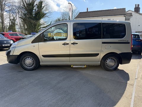 1.6 HDi Comfort MPV 5dr Diesel Manual (194 g/km, 90 bhp)