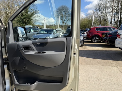 1.6 HDi Comfort MPV 5dr Diesel Manual (194 g/km, 90 bhp)