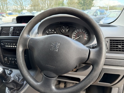 1.6 HDi Comfort MPV 5dr Diesel Manual (194 g/km, 90 bhp)