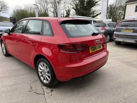 1.6 TDI SE Sportback 5dr Diesel Manual Euro 5 (s/s) (105 ps)