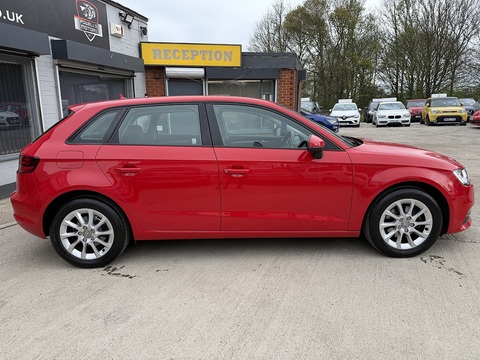 1.6 TDI SE Sportback 5dr Diesel Manual Euro 5 (s/s) (105 ps)