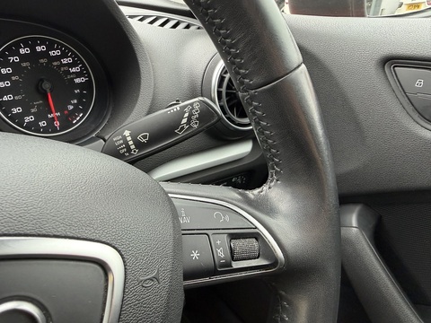 1.6 TDI SE Sportback 5dr Diesel Manual Euro 5 (s/s) (105 ps)